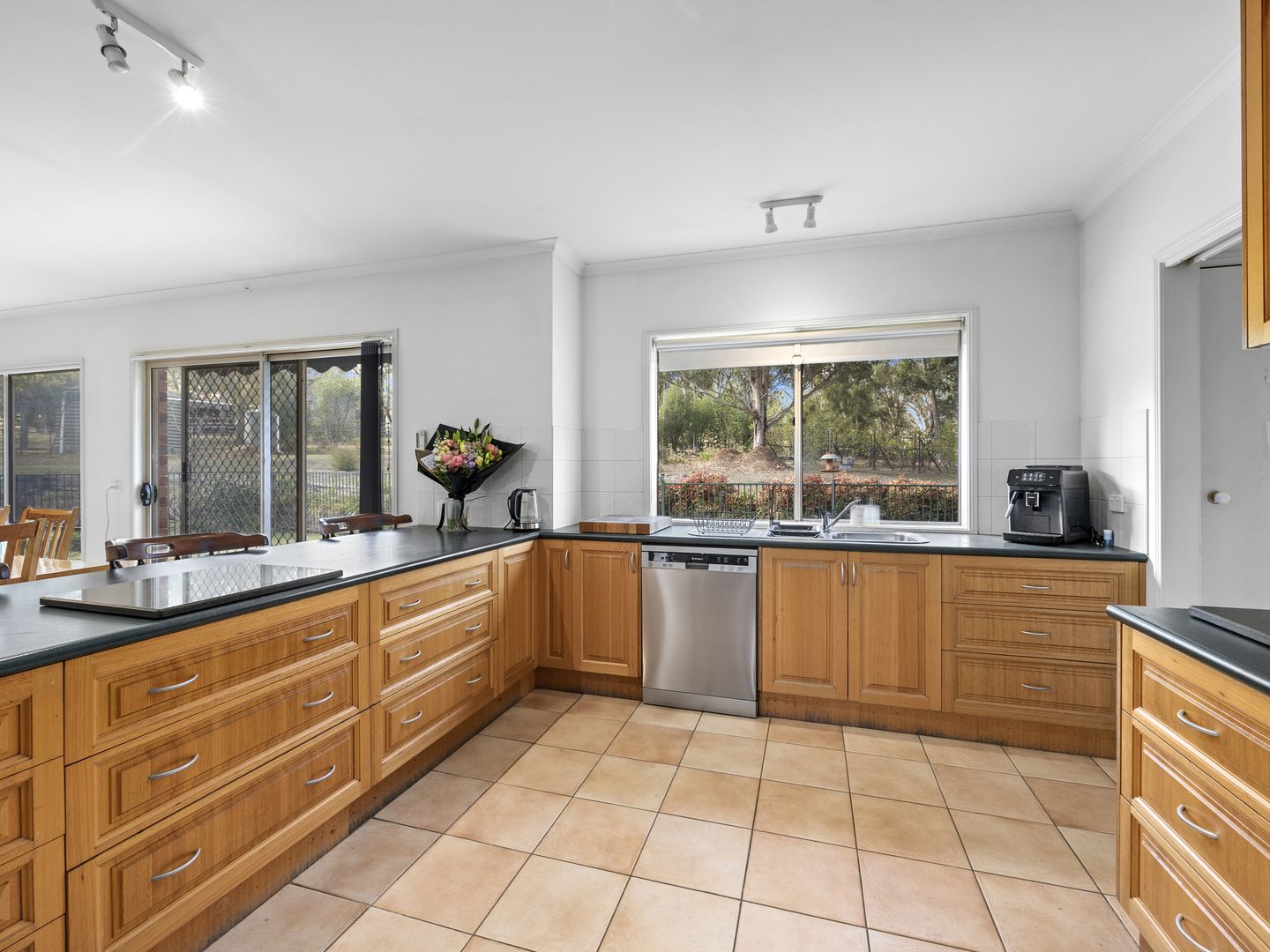 1 Coller Court, Alexandra VIC 3714, Image 1