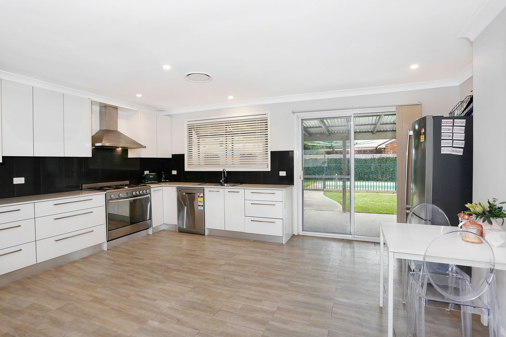 20 Scarvell Avenue, Mcgraths Hill NSW 2756, Image 2