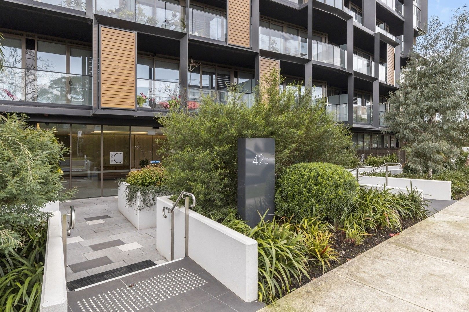 3 bedrooms Apartment / Unit / Flat in 101/42C Nelson Street RINGWOOD VIC, 3134