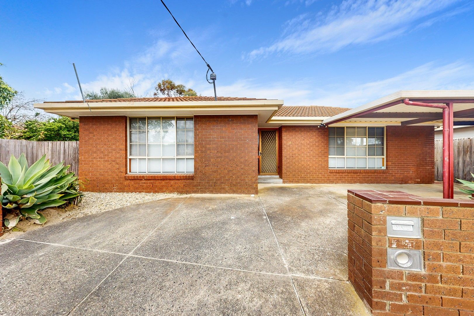 2 bedrooms House in 49 Pengana Avenue GLENROY VIC, 3046