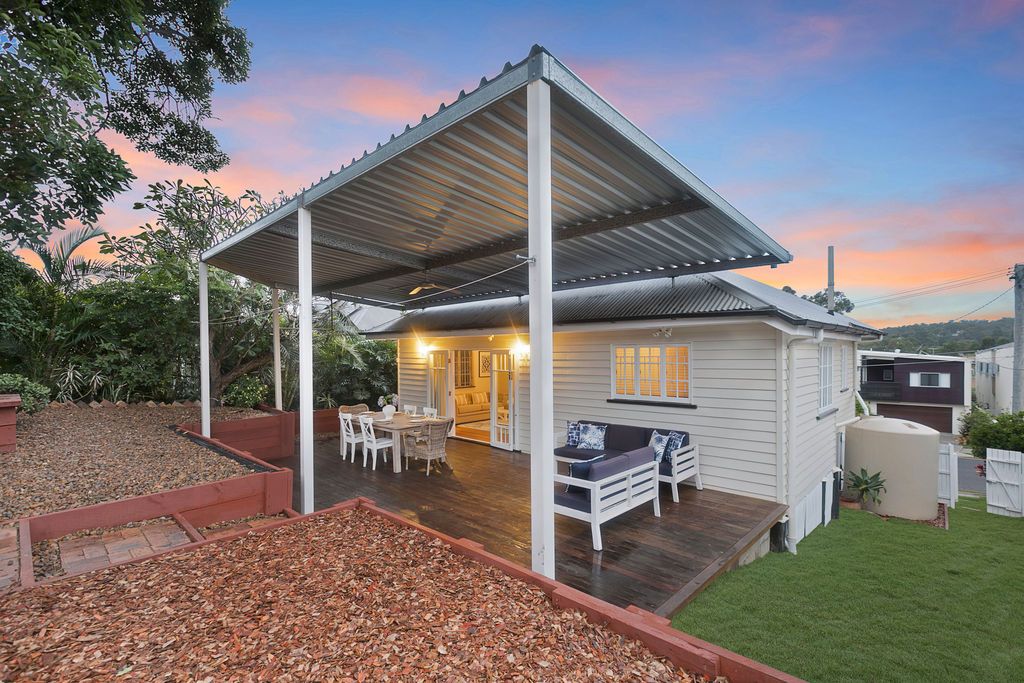 30 Clearview Terrace, Seven Hills Property History & Address Research