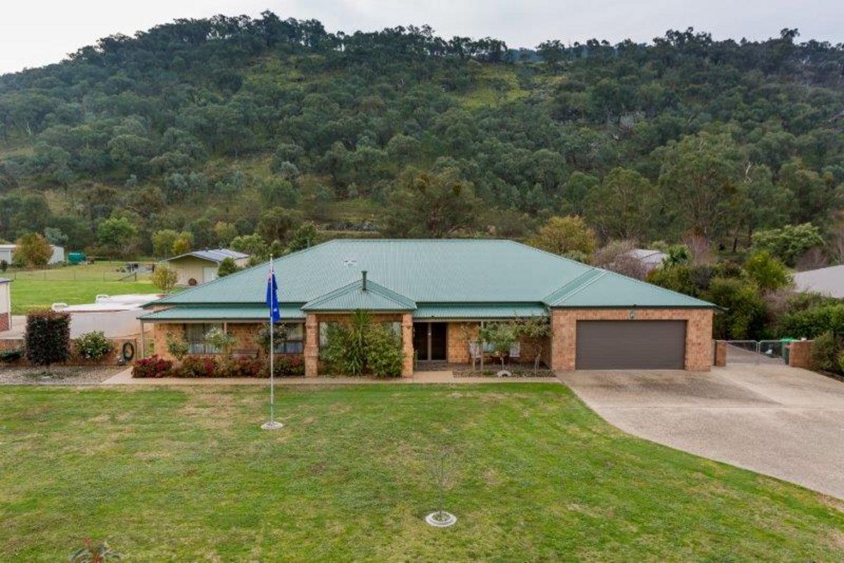 24 Lambourn Drive, West Wodonga Property History & Address Research
