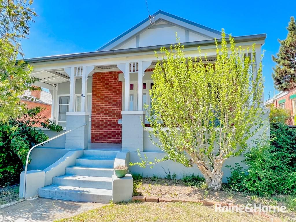 310 Stewart Street, Bathurst NSW 2795