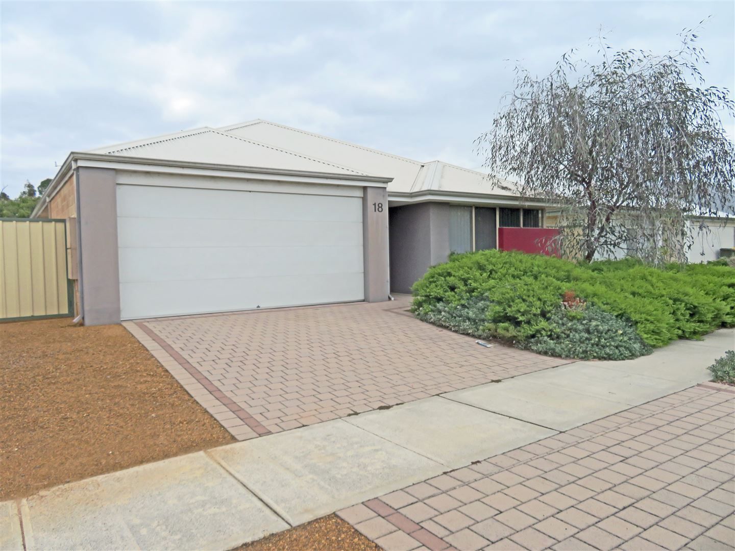 18 Paterson Drive, Yalyalup WA 6280, Image 0