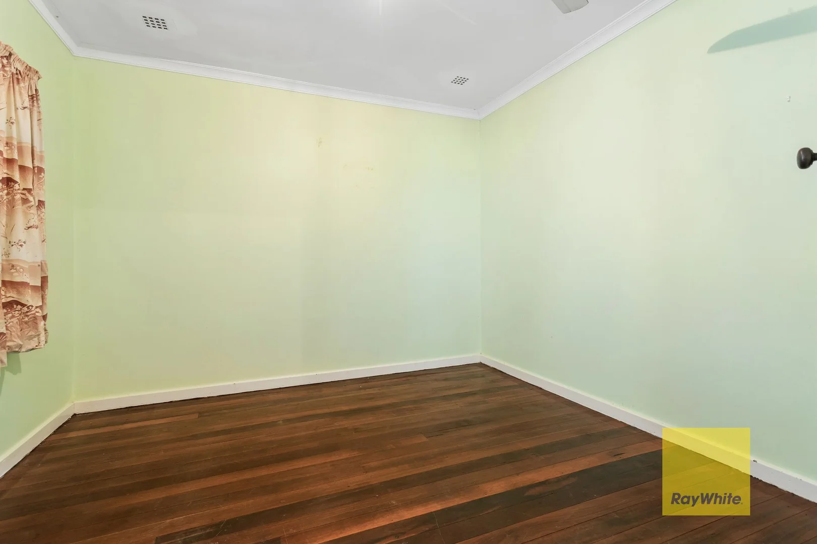 Additional image 5 of 7 Jinda Road, Koongamia WA 6056