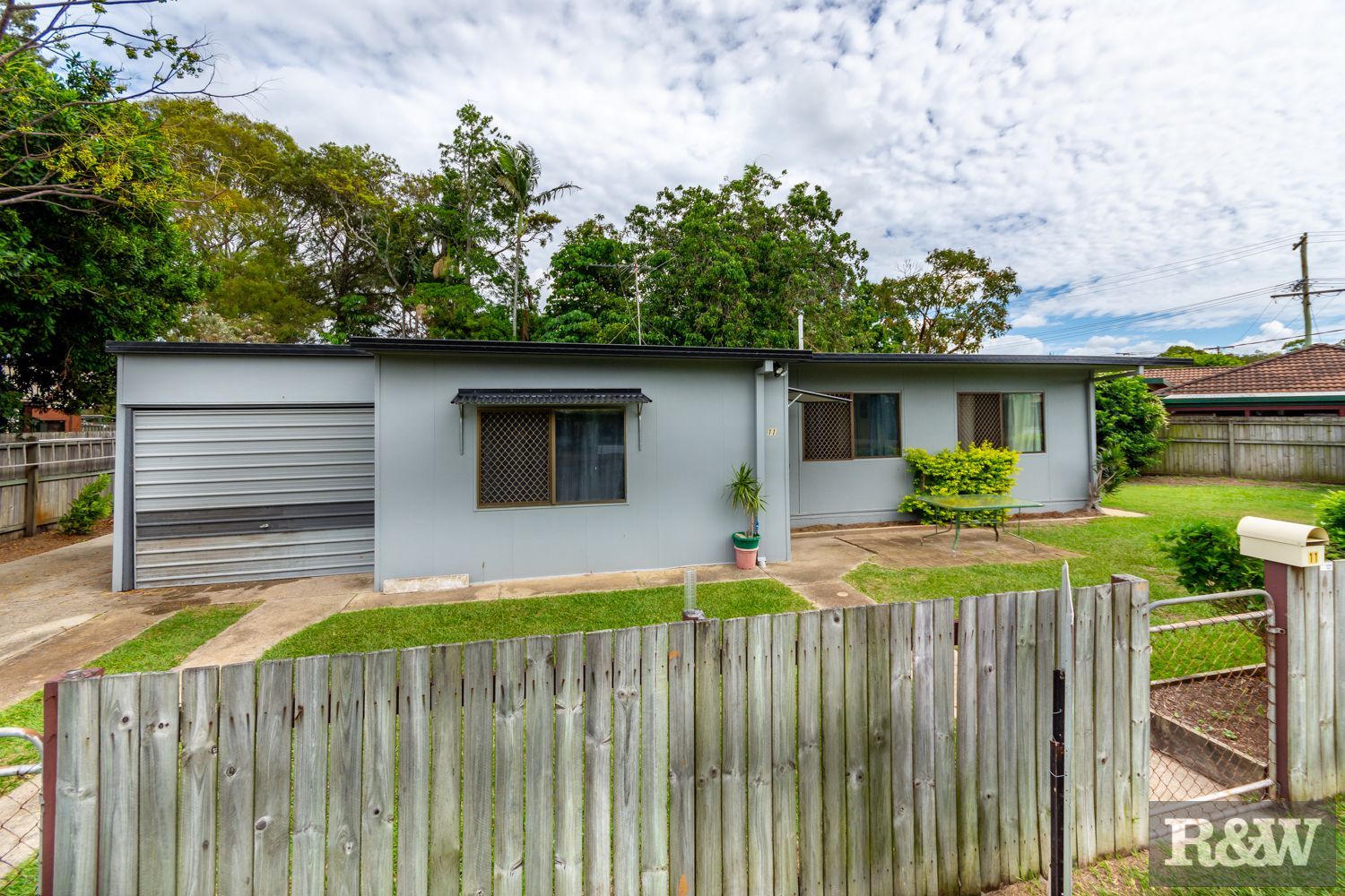 11 Gillian Street, Beachmere QLD 4510, Image 2