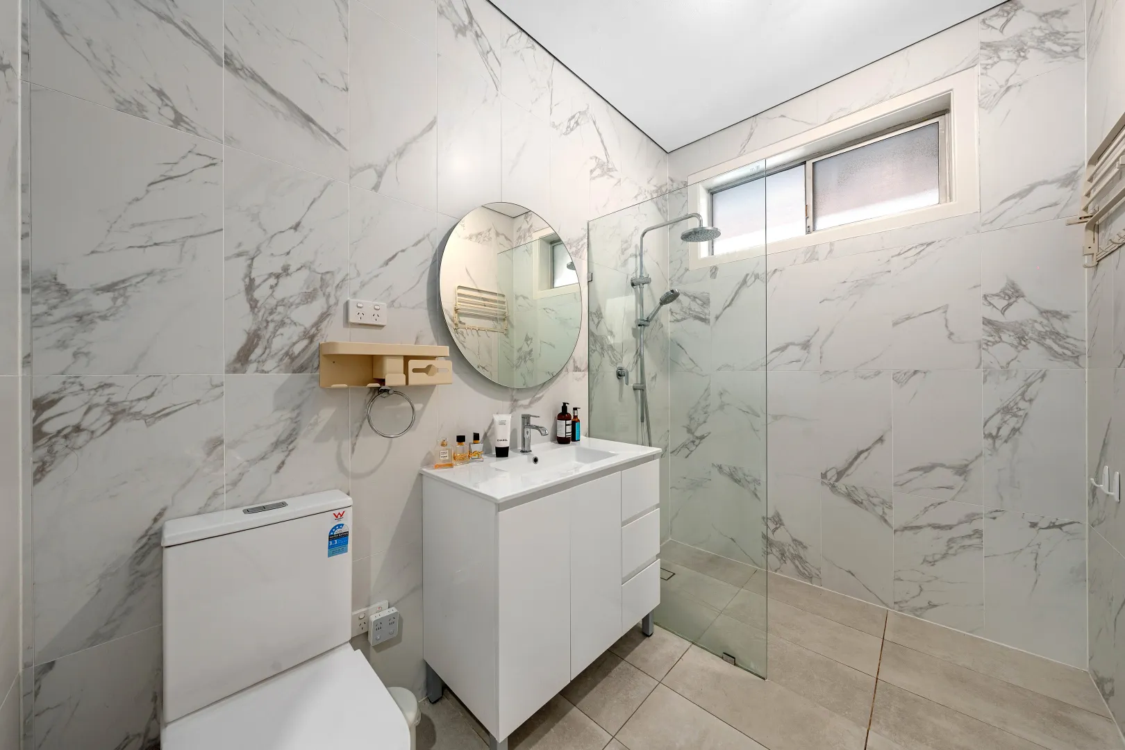 Turnkey Elegance: A Sun-Drenched, Fully Renovated Boutique Villa – pohled 4