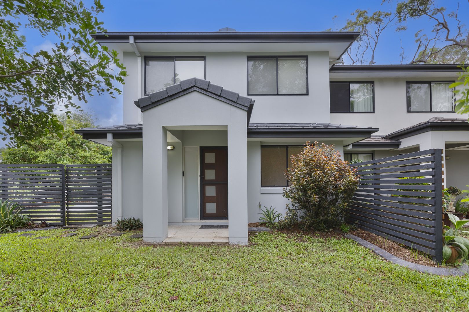 1/18 Henry Street, Coomera QLD 4209