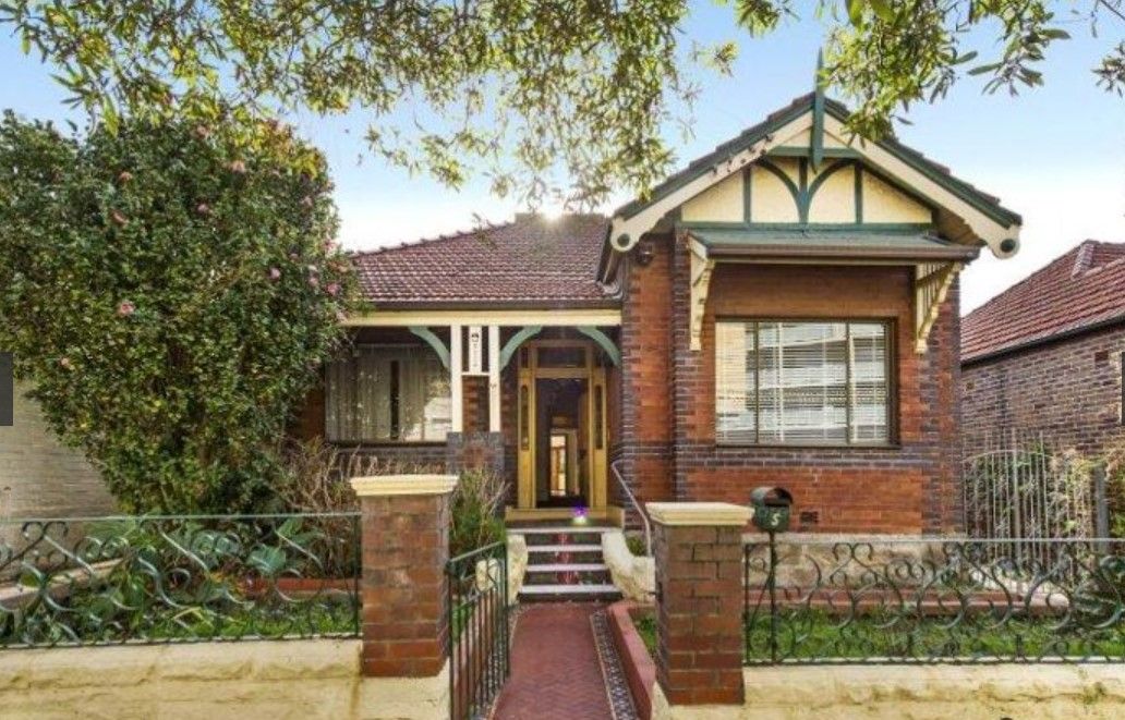 5 bedrooms House in 5 Byrnes Street MARRICKVILLE NSW, 2204