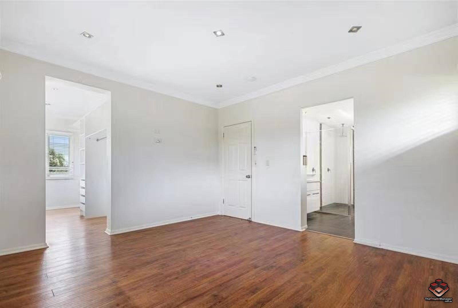 5 bedrooms House in 916 Rochedale Road ROCHEDALE SOUTH QLD, 4123