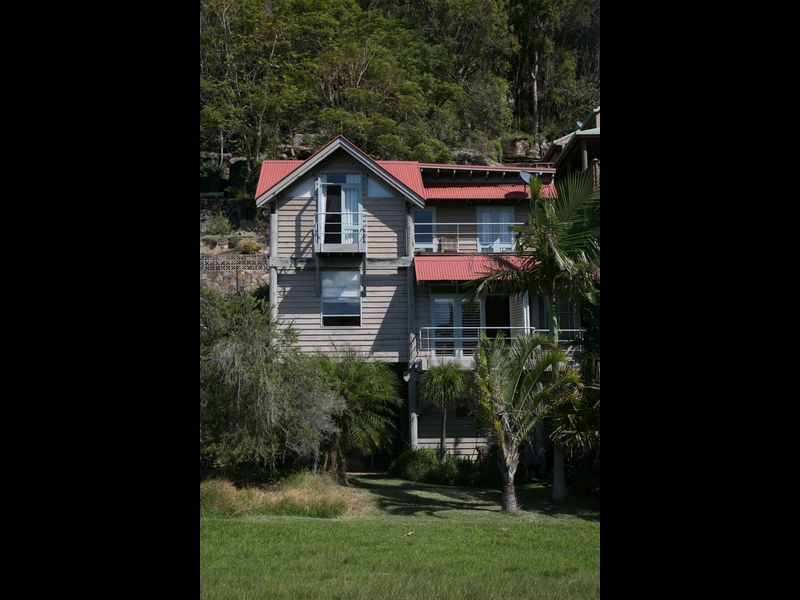 13 Monash Avenue, GREAT MACKEREL BEACH NSW 2108, Image 2