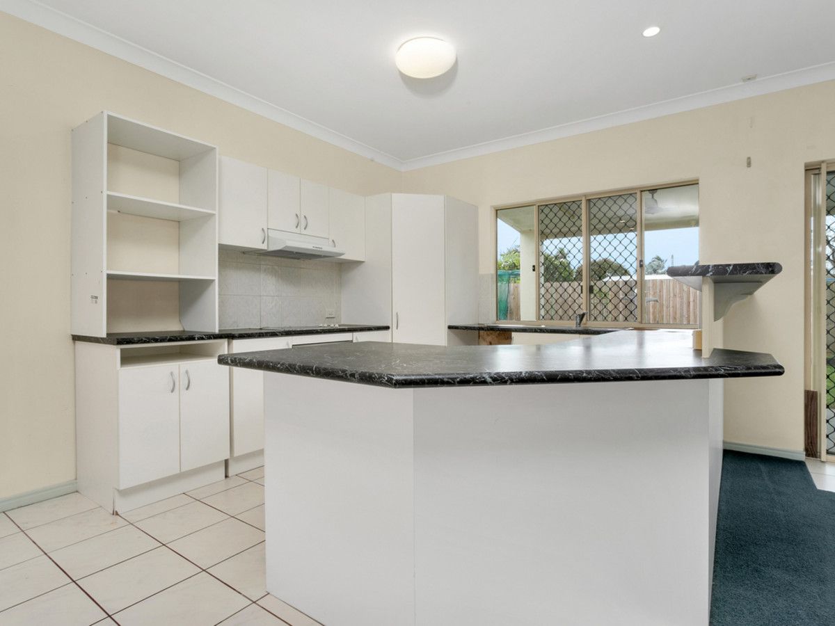 42 Creedy Street, Westcourt QLD 4870, Image 2