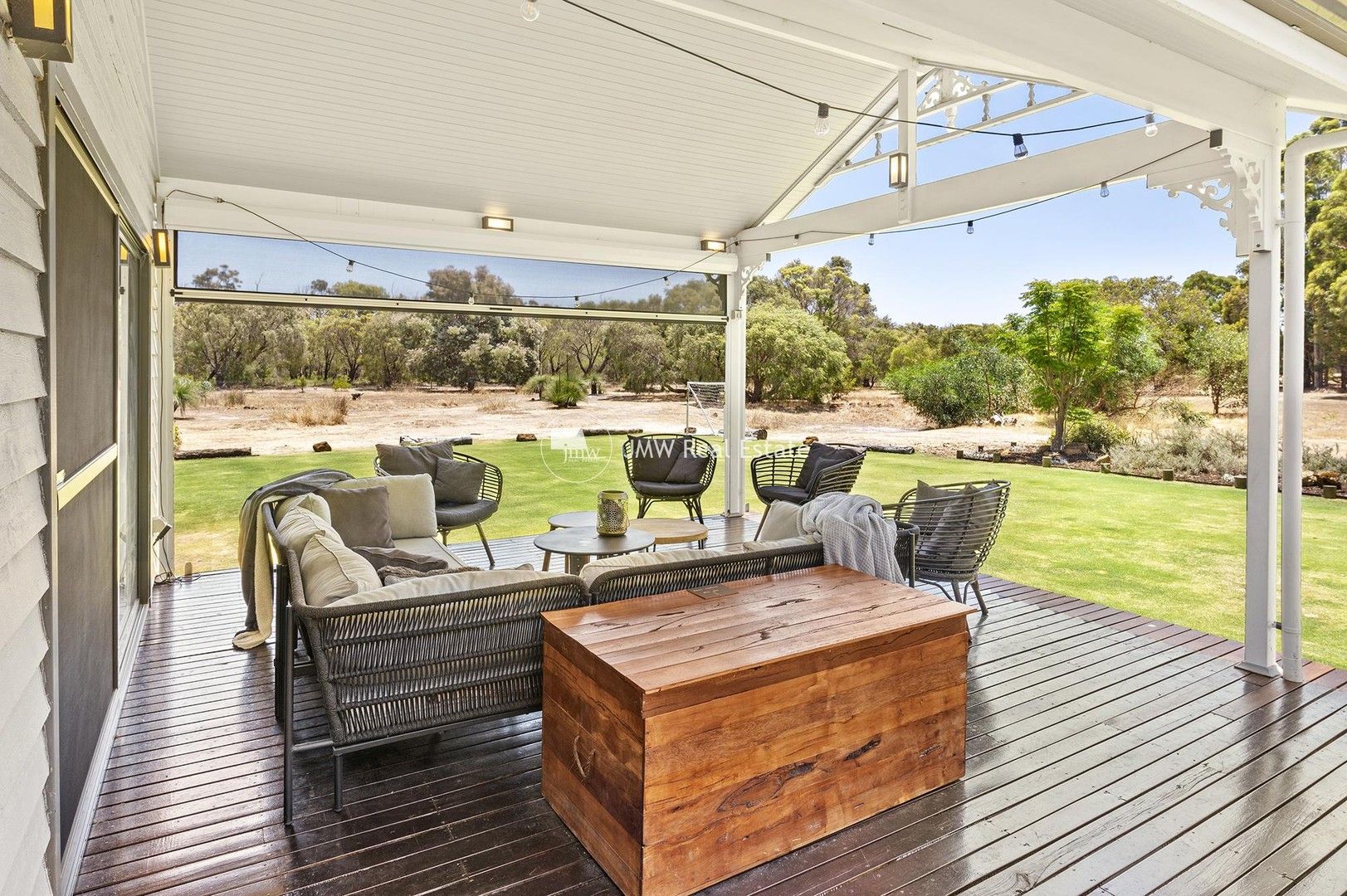 4 bedrooms House in 38 Lagoon Dr YALLINGUP WA, 6282