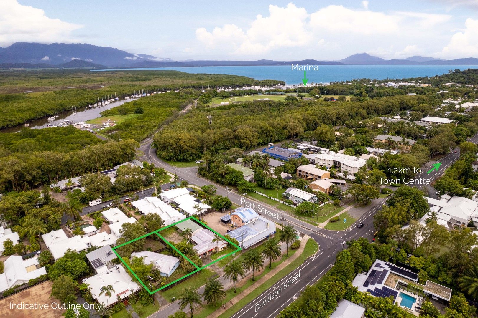 8 bedrooms House in 81-83 Davidson Street PORT DOUGLAS QLD, 4877