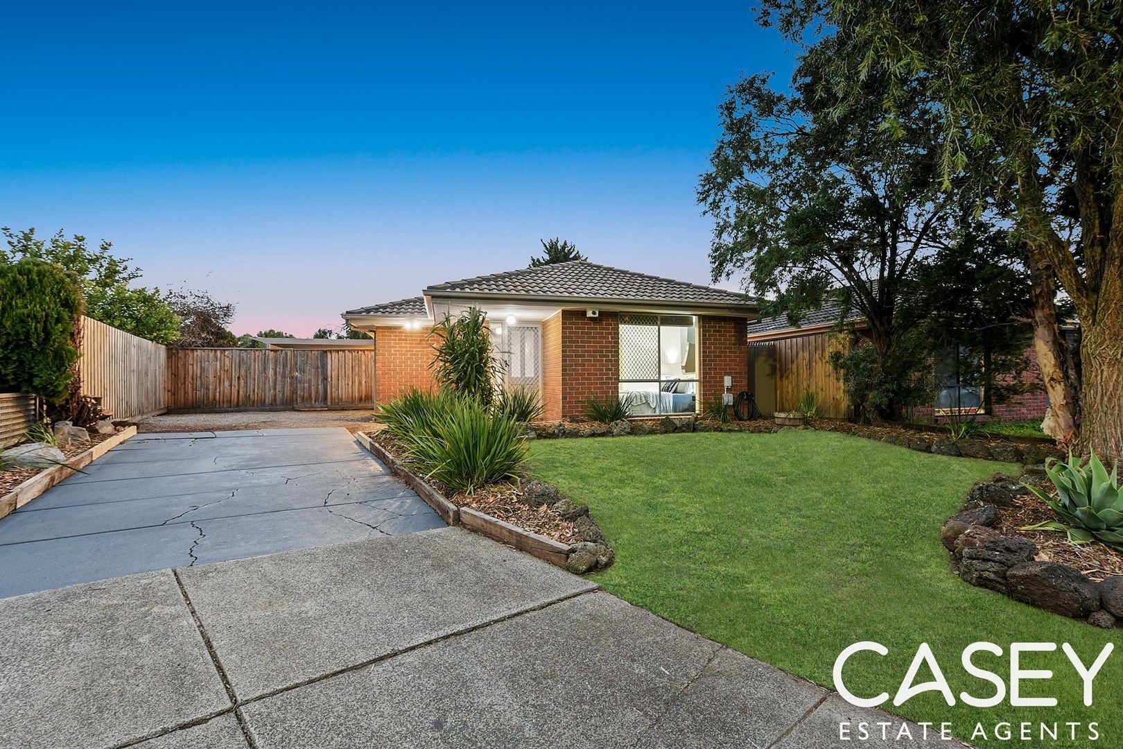 13 Natalie Court, Cranbourne West VIC 3977, Image 0