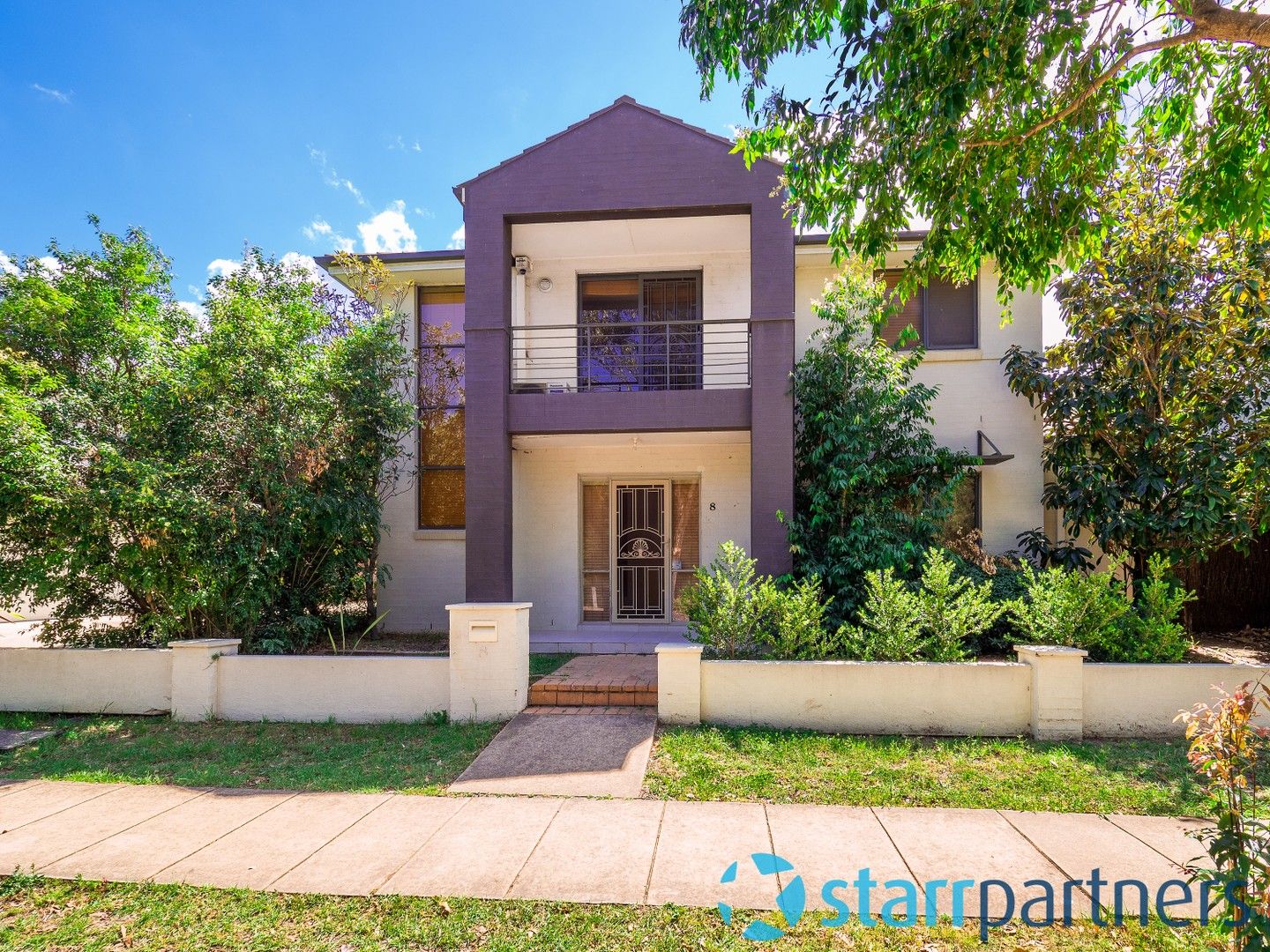 4 bedrooms House in 8 Rothbury Terrace STANHOPE GARDENS NSW, 2768