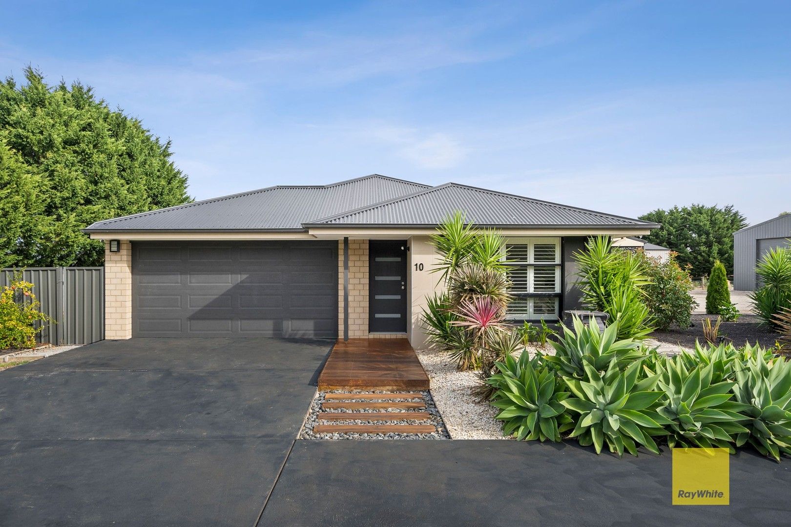 10 Lowndes Road, Bannockburn VIC 3331, Image 0