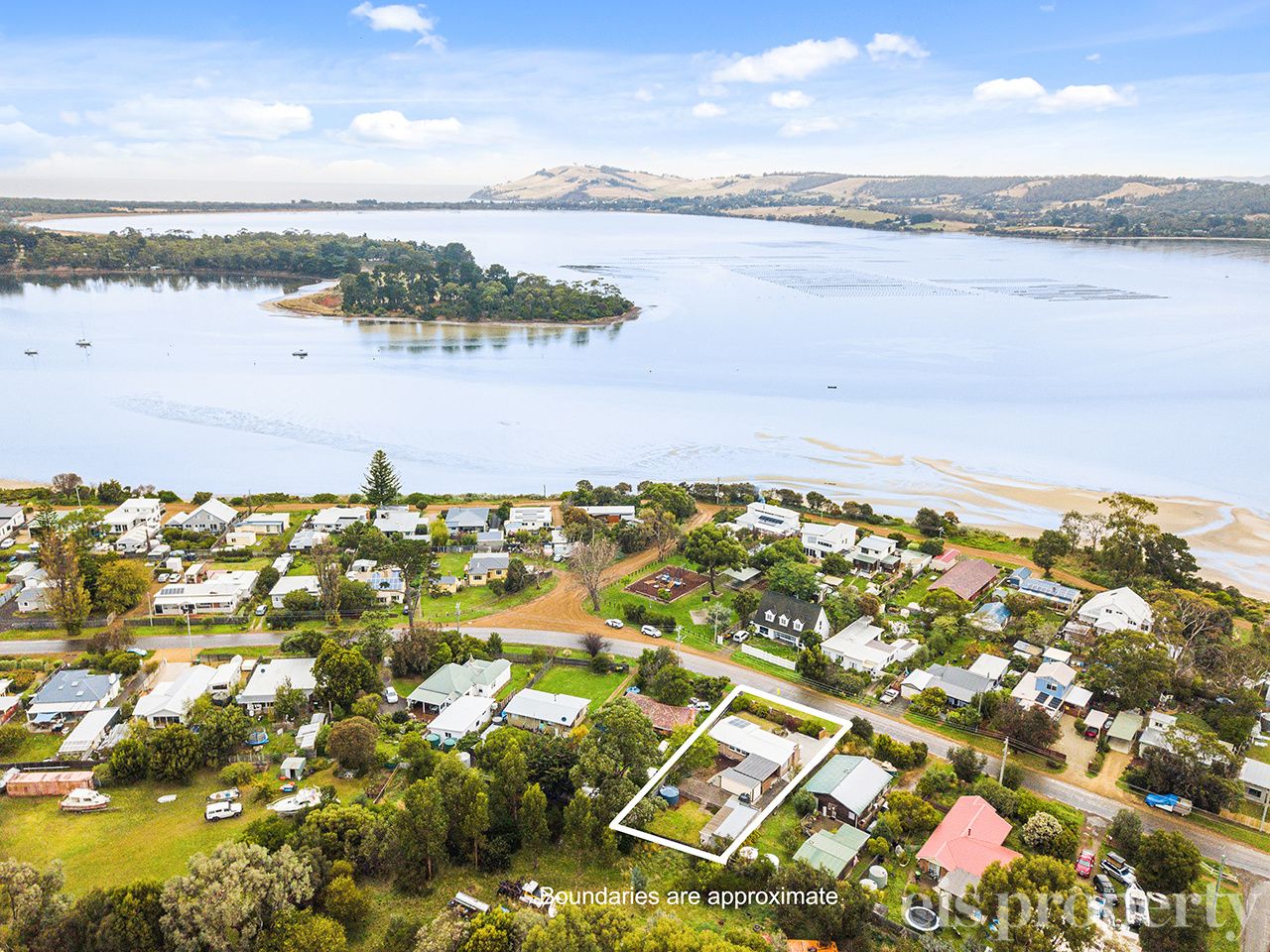 35 Cremorne Ave, Cremorne TAS 7024 Domain