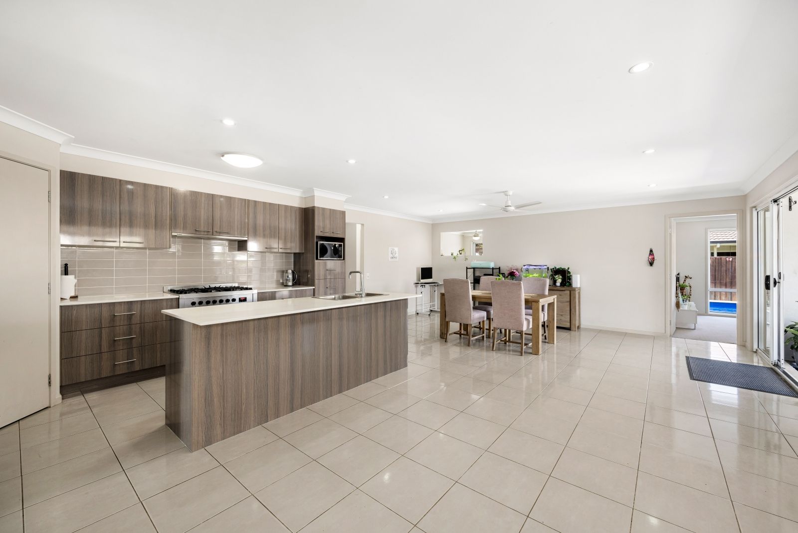 29 Sunrise Terrace, Little Mountain QLD 4551, Image 1