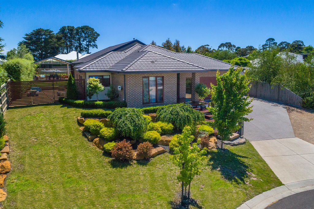 7 Harvard Court, Gisborne VIC 3437, Image 1