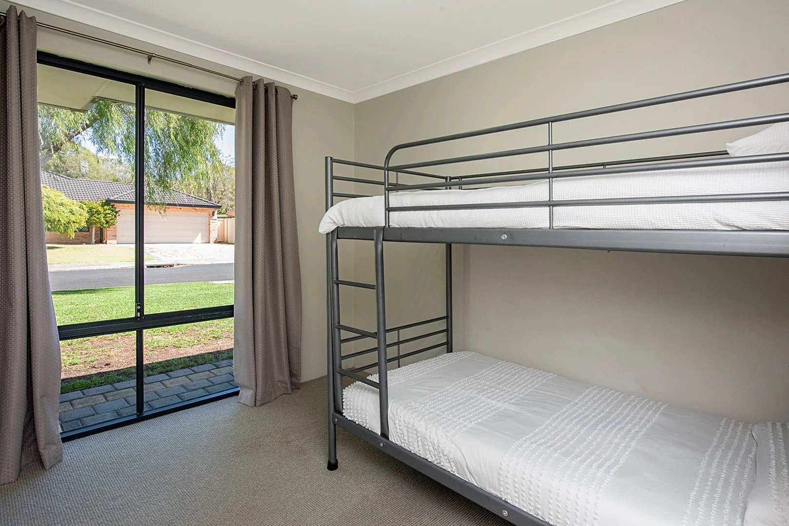 Additional image 15 of 20 Honeyeater Crescent, Geographe WA 6280