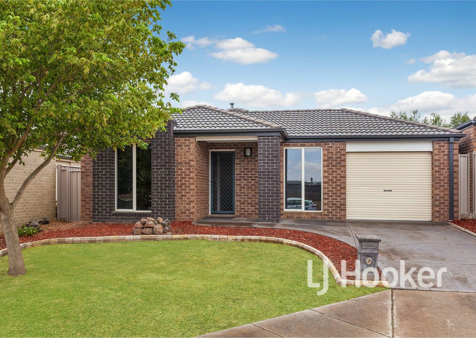 8 Firbank Place, Kilmore VIC 3764, Image 0