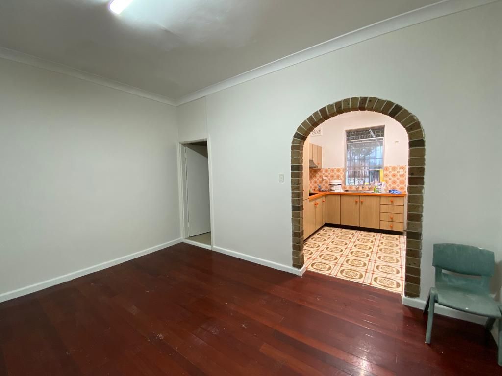 3 bedrooms Apartment / Unit / Flat in Flat 1/230-232 Parramatta Road STANMORE NSW, 2048