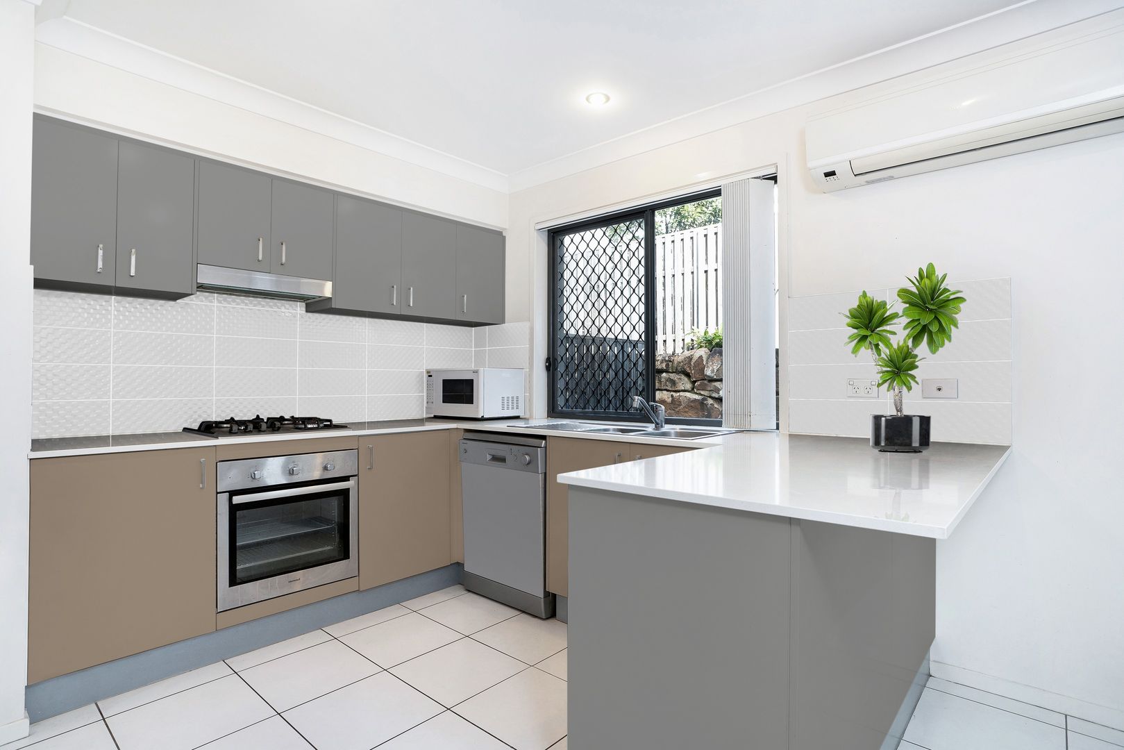 67/110 Orchard Road, Richlands QLD 4077, Image 2