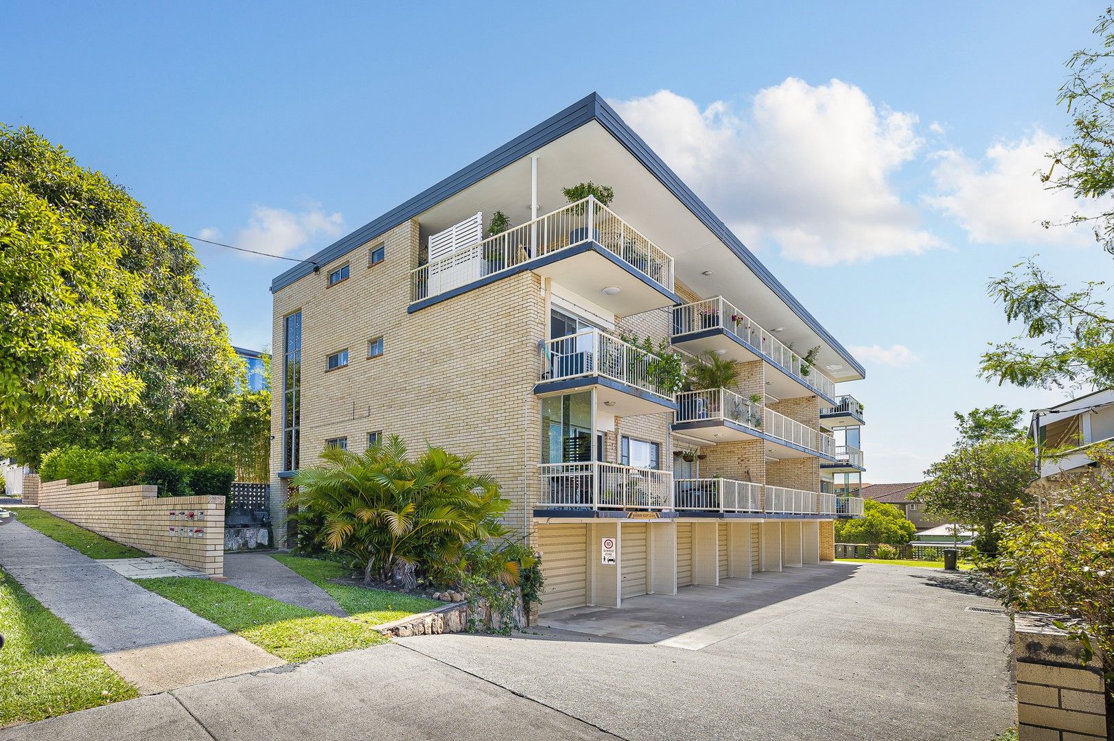 2 bedrooms Apartment / Unit / Flat in 3/21 Butler Street ASCOT QLD, 4007