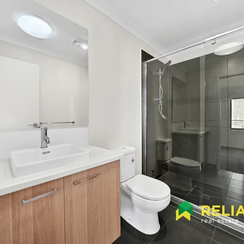 Additional image 8 of 51 Rubus Walk, Werribee VIC 3030