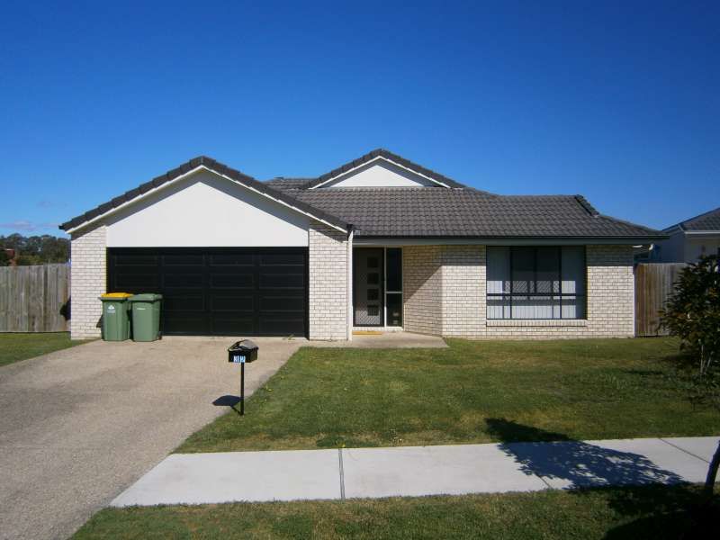 4 bedrooms House in 32 River Park Drive LOGANHOLME QLD, 4129