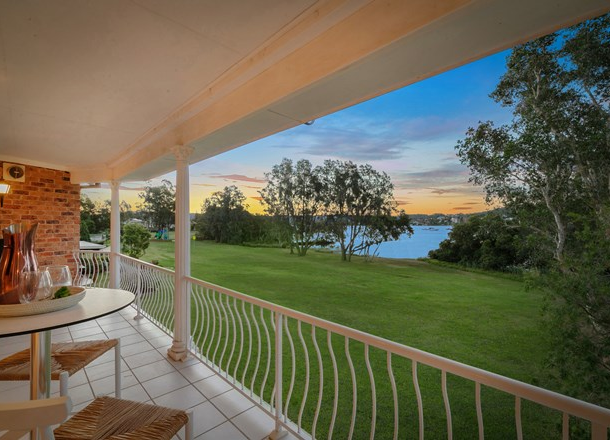 43 Bayside Drive, Green Point NSW 2251