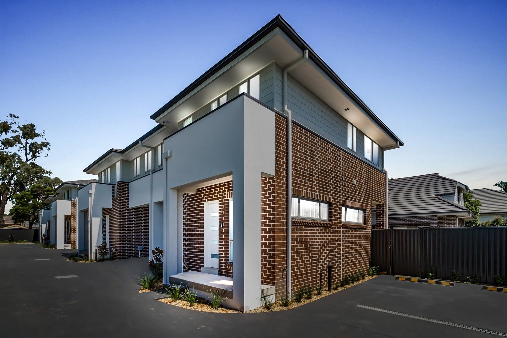 2/54 Canberra Street, Oxley Park NSW 2760, Image 0