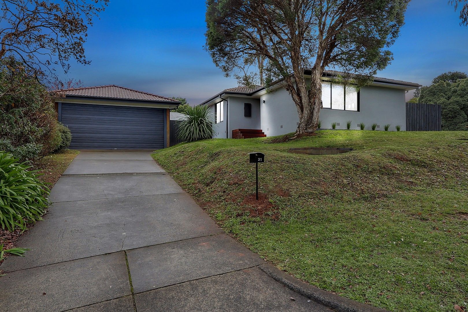 21 Churchill Drive, Mooroolbark VIC 3138, Image 0