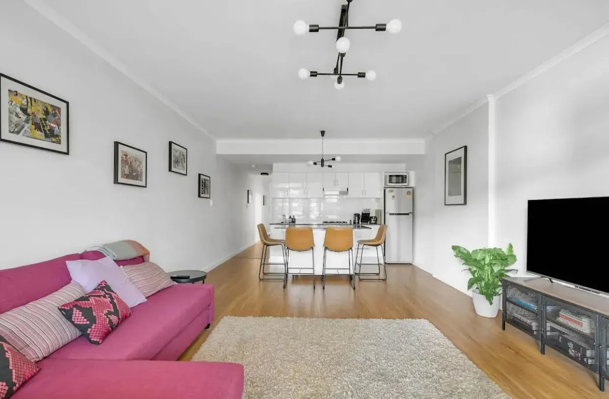 Butas – Sydney, Chippendale