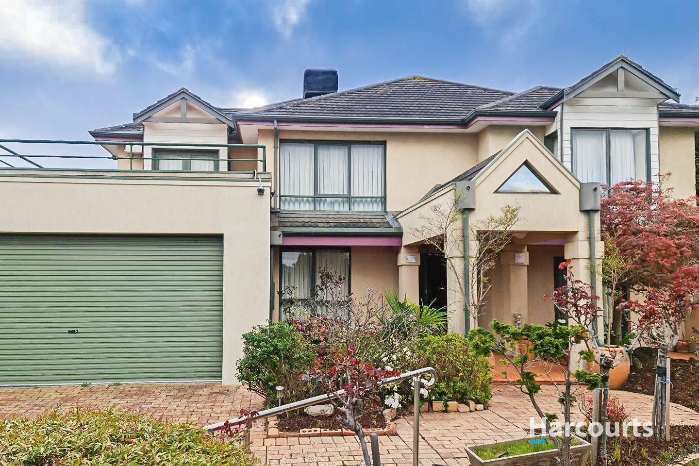 4 bedrooms House in 3 Malvina Court ROWVILLE VIC, 3178