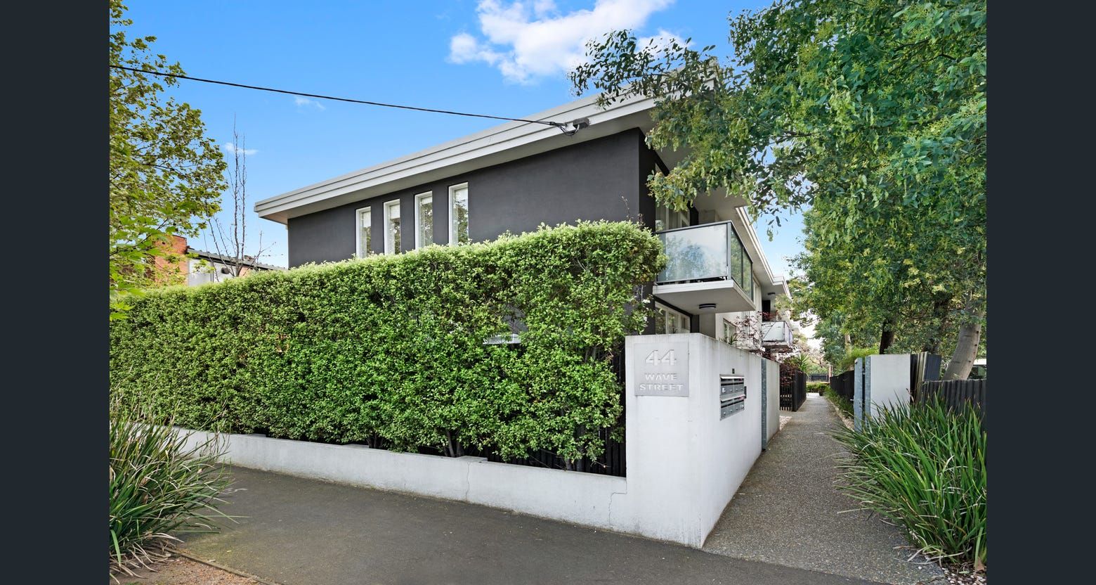2 bedrooms Apartment / Unit / Flat in 2/44 Wave Street ELWOOD VIC, 3184