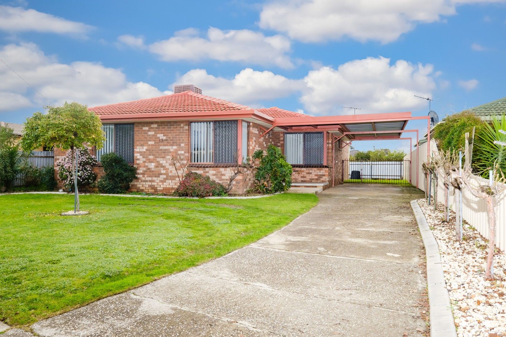 3 bedrooms House in 13 NICOLE CRESCENT WODONGA VIC, 3690