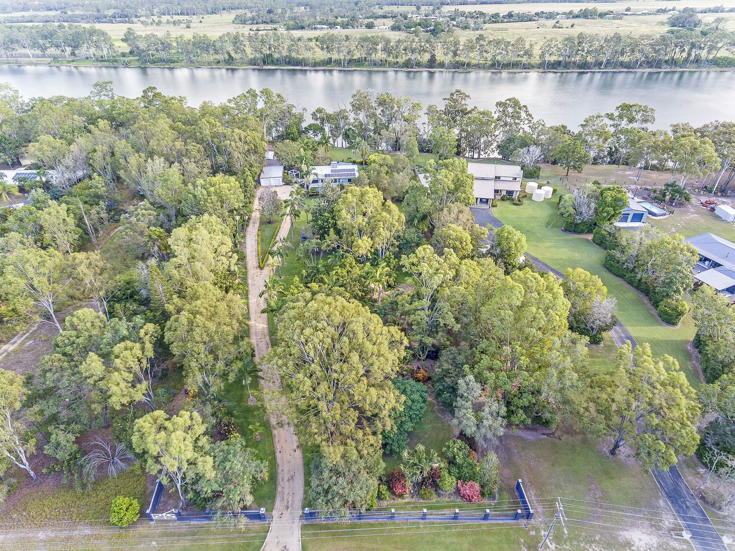 25 Pleasant Drive, Sharon QLD 4670, Image 2