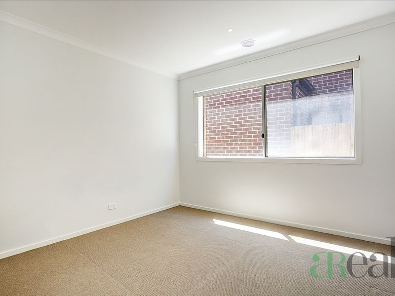 10 Yarkon Way, Point Cook VIC 3030, Image 1