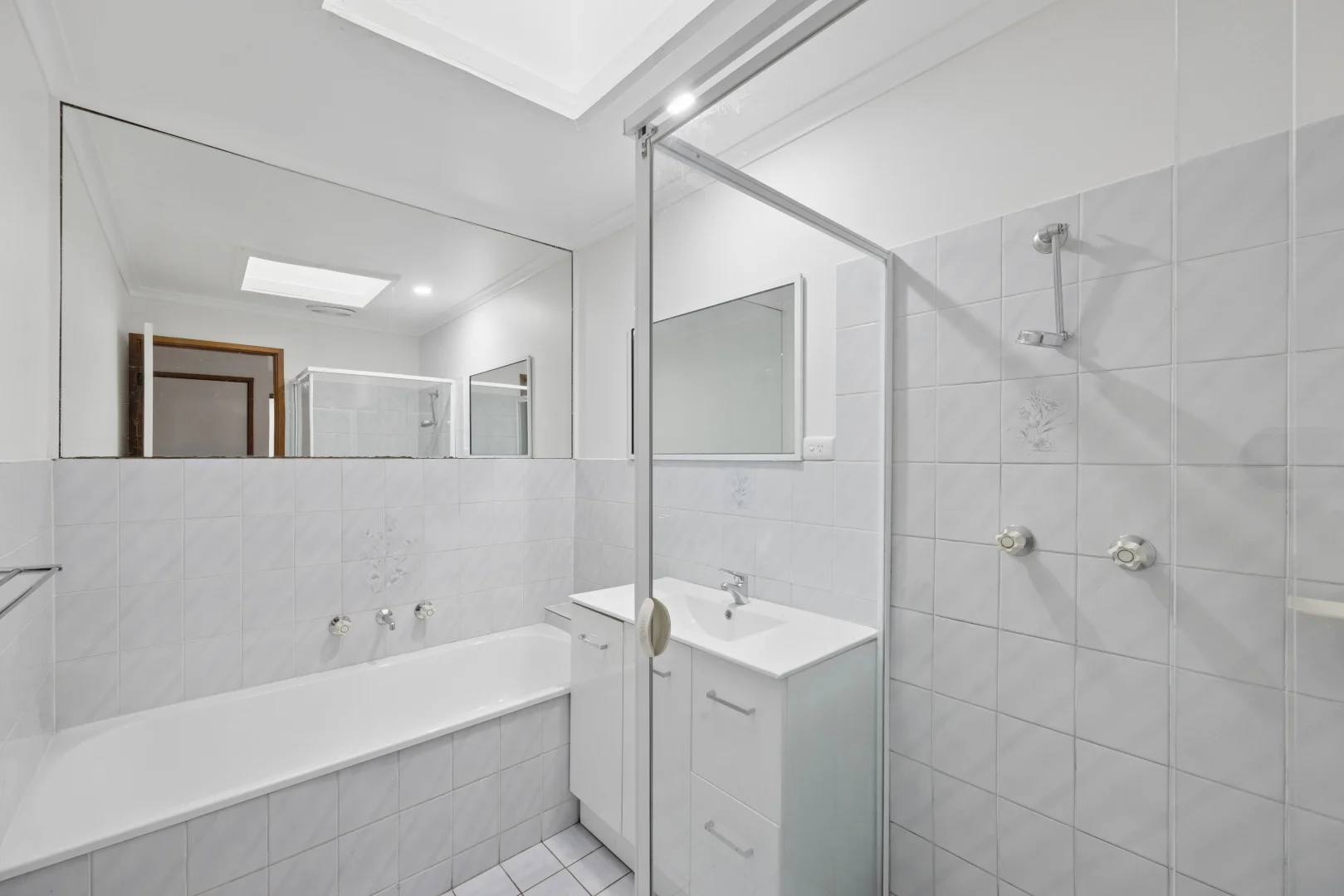 Additional image 10 of 91 Hallen Close, Phillip ACT 2606