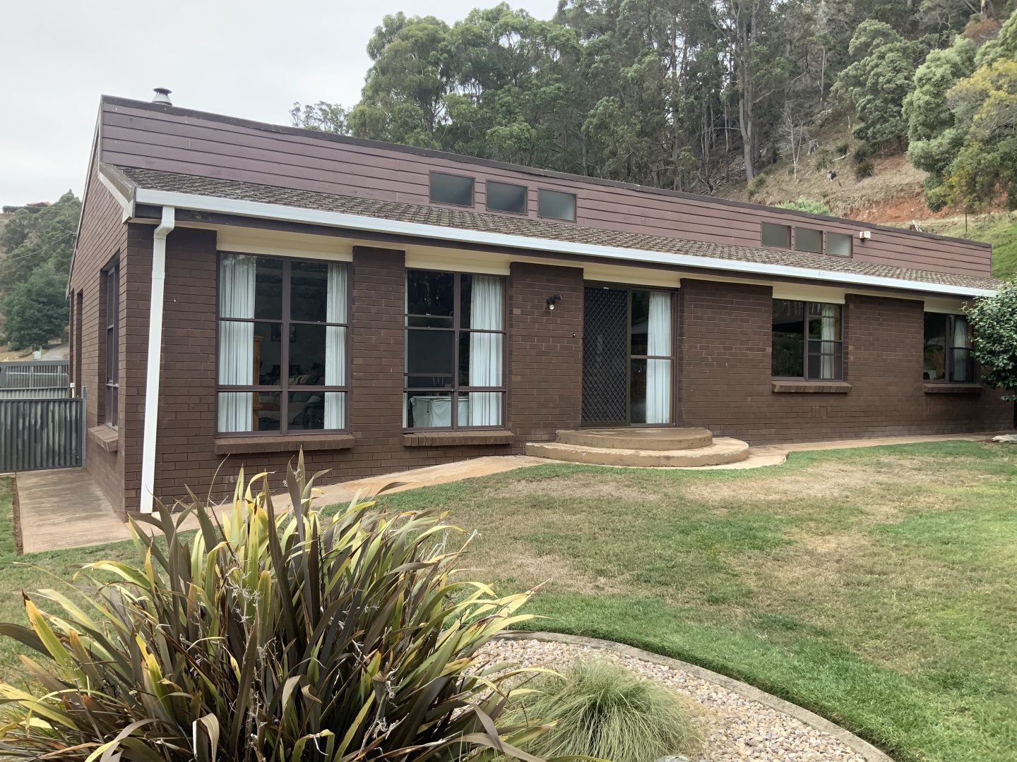 187 Penguin Road, West Ulverstone TAS 7315