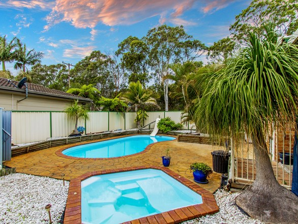 150 Vales Road, Mannering Park NSW 2259