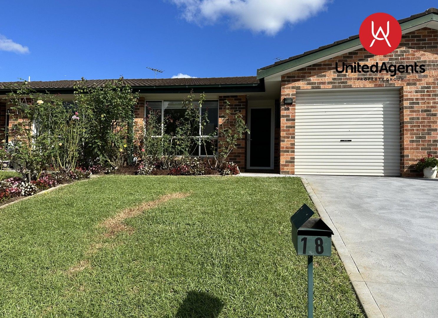 2 bedrooms House in 18 Goodenough Street GLENFIELD NSW, 2167