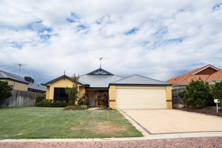 25 Marsdenia Road, Halls Head WA 6210, Image 2