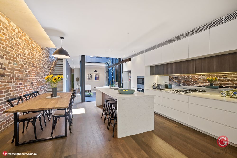 4 bedrooms Townhouse in 8a Holmesdale Street MARRICKVILLE NSW, 2204