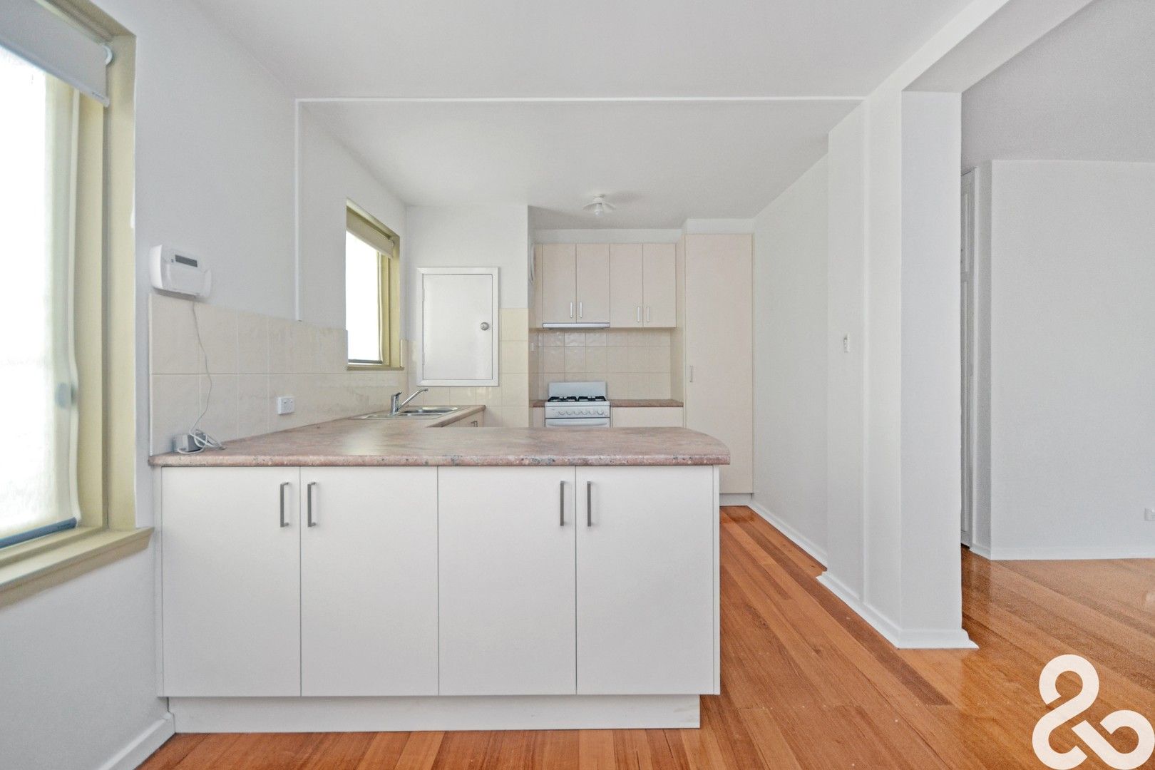 2 bedrooms Apartment / Unit / Flat in 2/3 McLennan Place PRESTON VIC, 3072