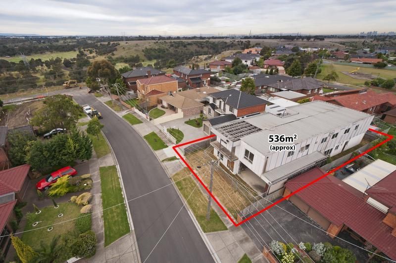 12 Cook Avenue, KEALBA VIC 3021, Image 1