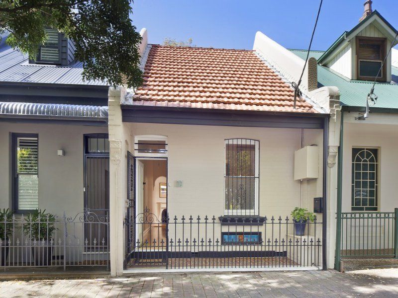 2 bedrooms Terrace in 92 KEPOS STREET REDFERN NSW, 2016