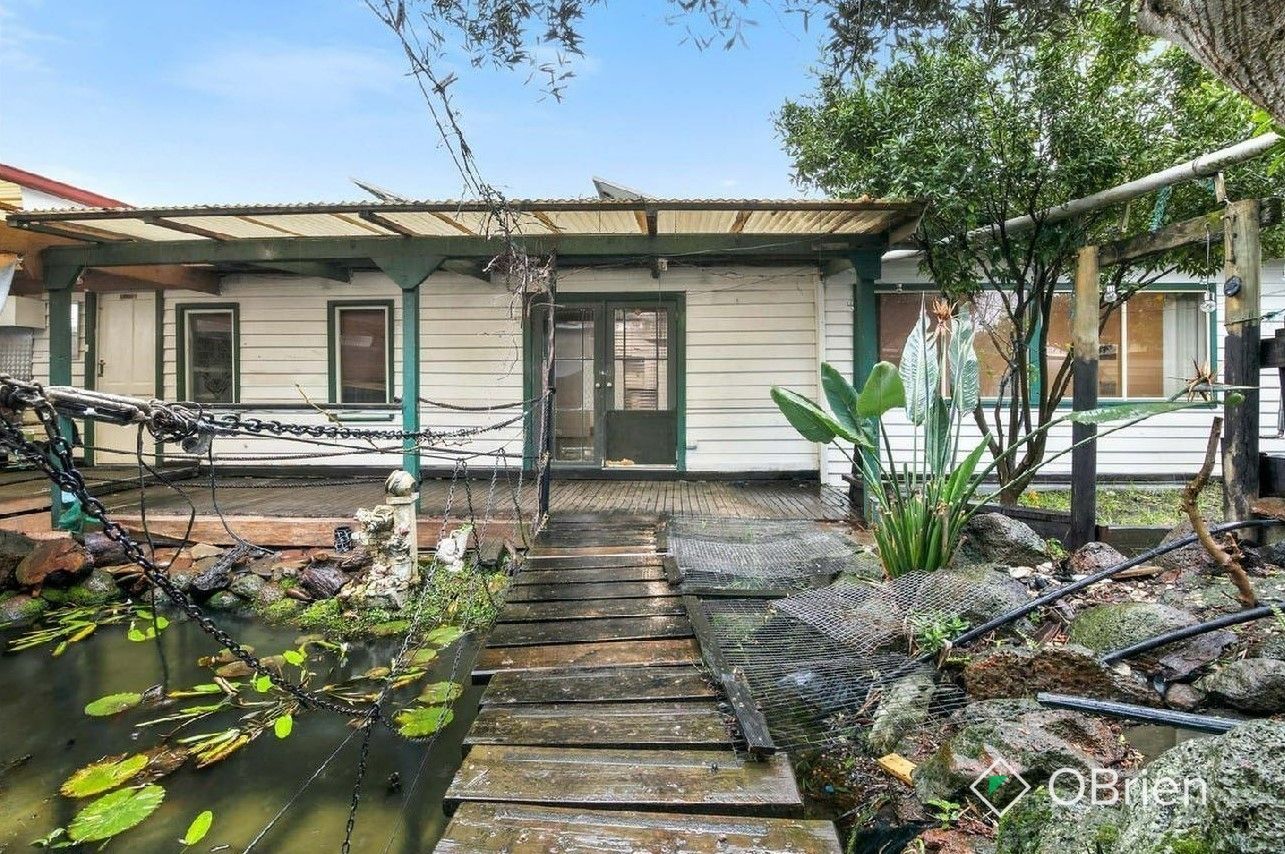 2 bedrooms House in 1 Tarata Drive DOVETON VIC, 3177